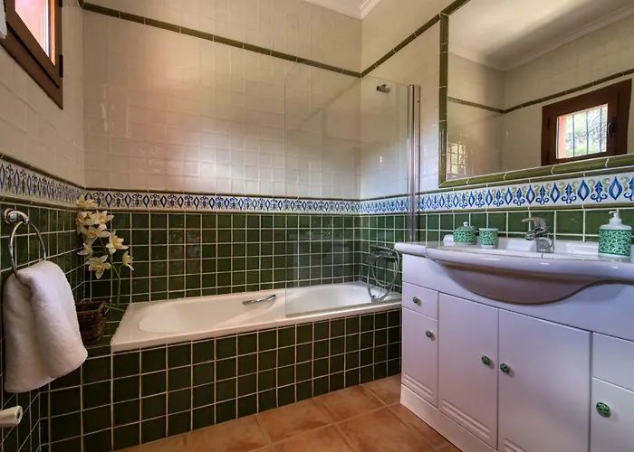 Villa Adelfa By Interhome