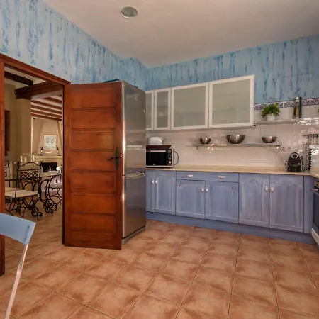 Villa Adelfa By Interhome