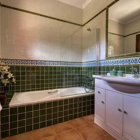 Villa Adelfa By Interhome