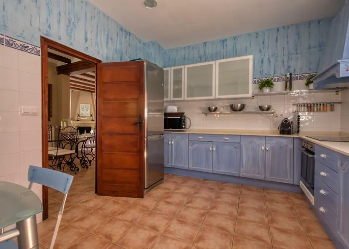 Villa Adelfa By Interhome